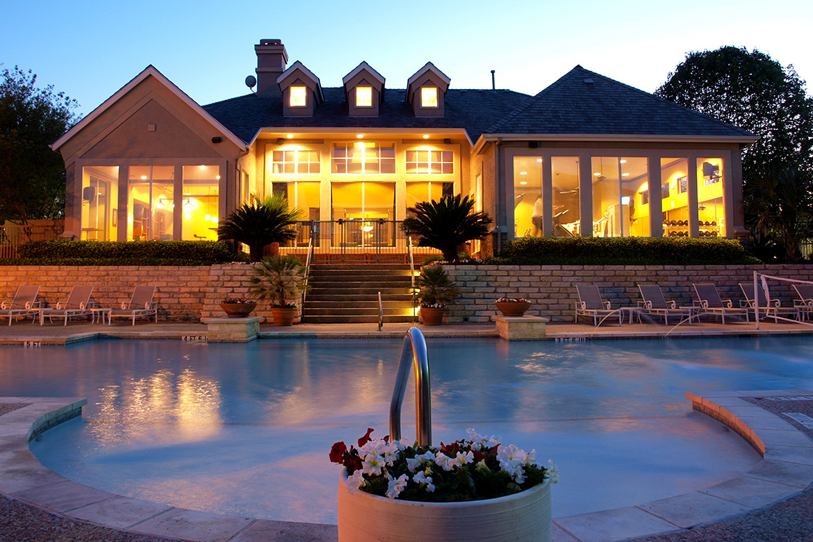 Renaissance North Bend clubhouse